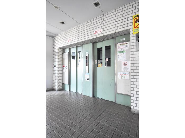 豊明栄団地>エレベーター
