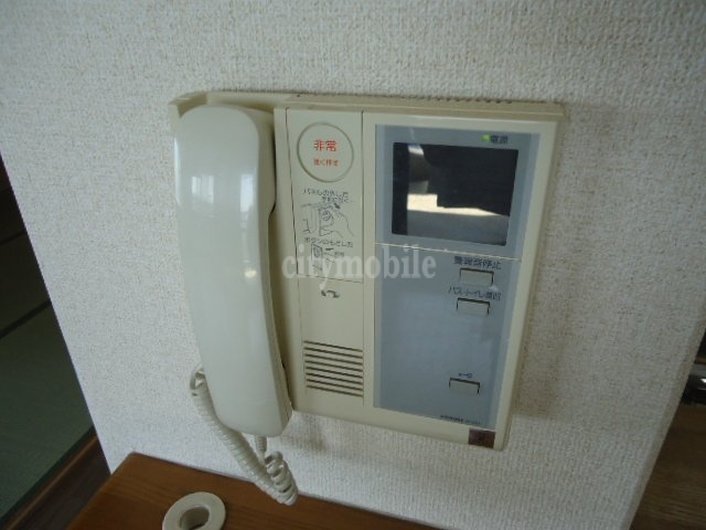 ヴェルドミール幸>モニター付インターホン