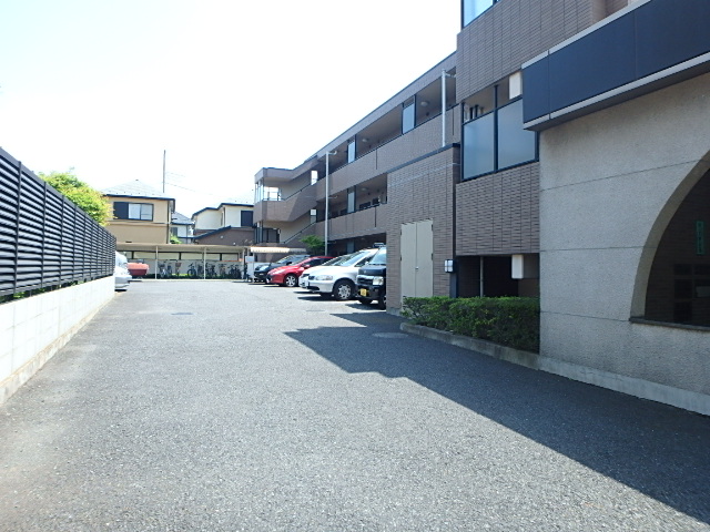 グランツ石神井>駐車場