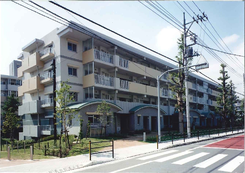 いちょう並木国立団地>外観